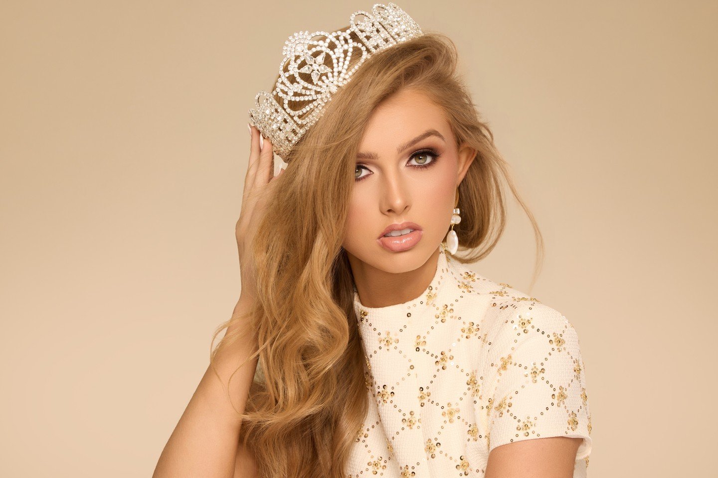 USA season is already here 🔥 Book today to ensure your headshot captures the very best version of you