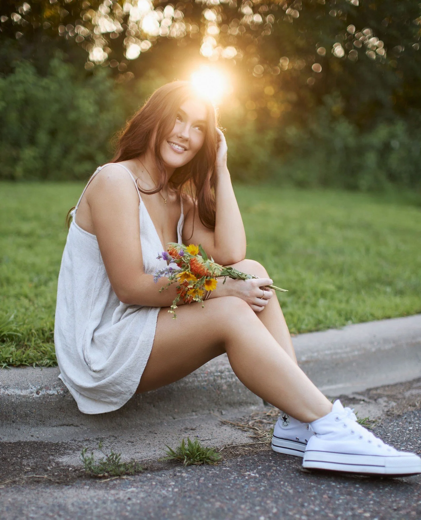 If you've ever said "Brittany needs to take my senior photos" now's the time to grab your spot! Summer senior session dates are NOW OPEN. And P.S. you're crown is absolutely welcome to make an appearance ⁠
⁠
BrittanyLink.com/seniors