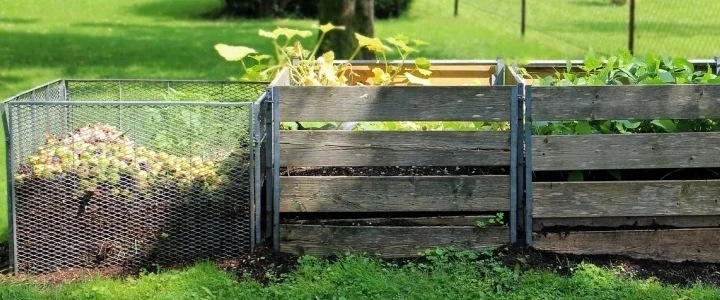 Piles of compost. (Source: A BEGINNER’S GUIDE TO COMPOSTING AT HOME )