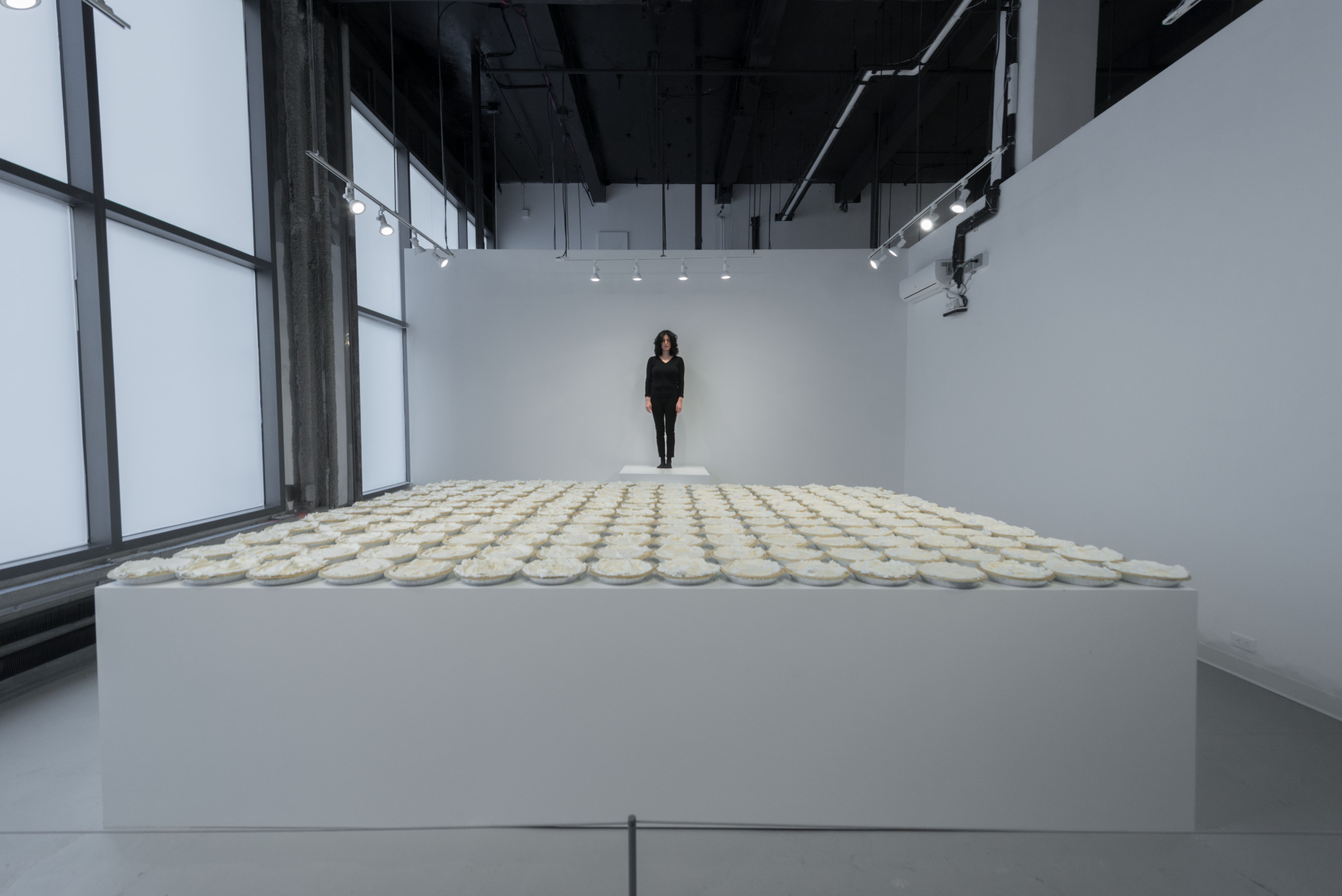 Jennifer Rubell, Consent , 2018, daily participatory performance, photo: Adam Reich