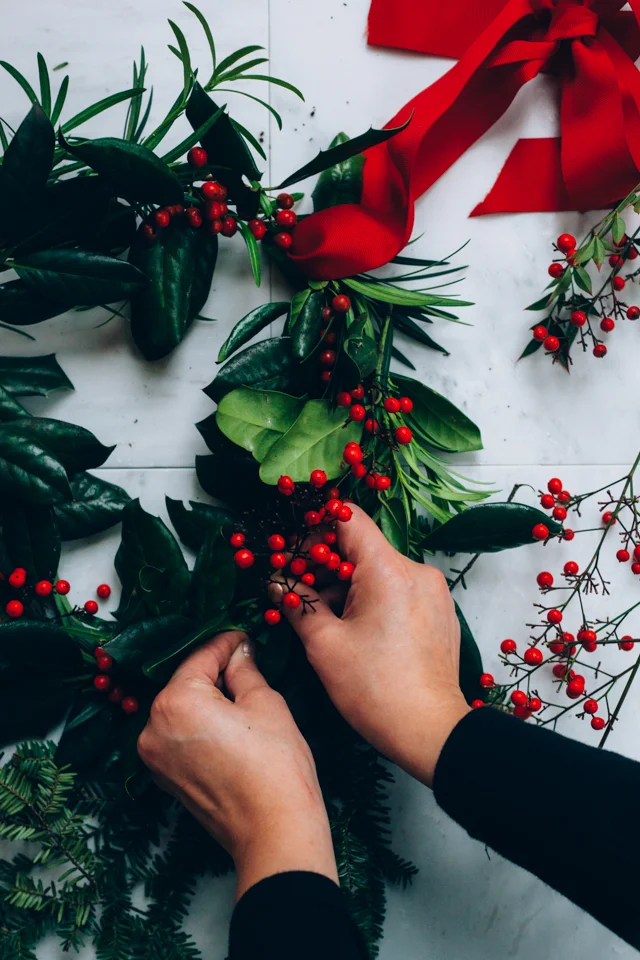 20th Day of Craftsmas // Holly Berry Wreath 