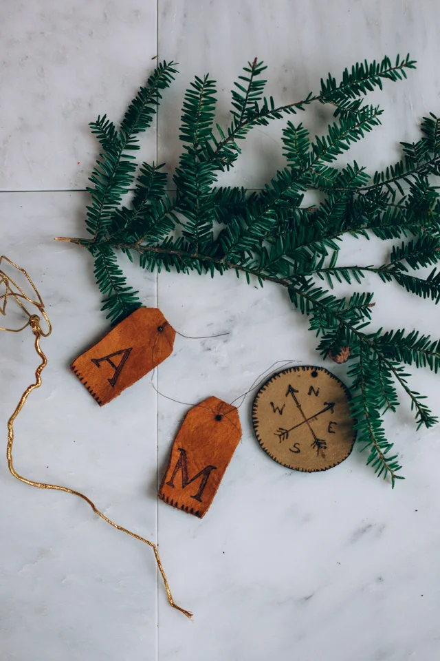 18th Day of 25 Days of Craftsmas // Soldered Leather Gift Tags 
