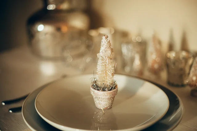 12th Day of Craftsmas // Glittered Bottle Brush Tree Place Settings 
