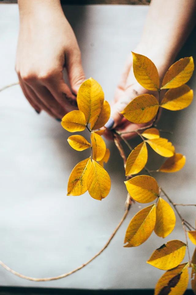 6th Day of Craftsmas // Minimal Gold Wreath 