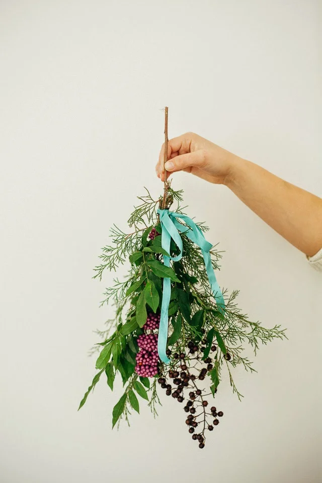 DIY // Natural Christmas Wreaths