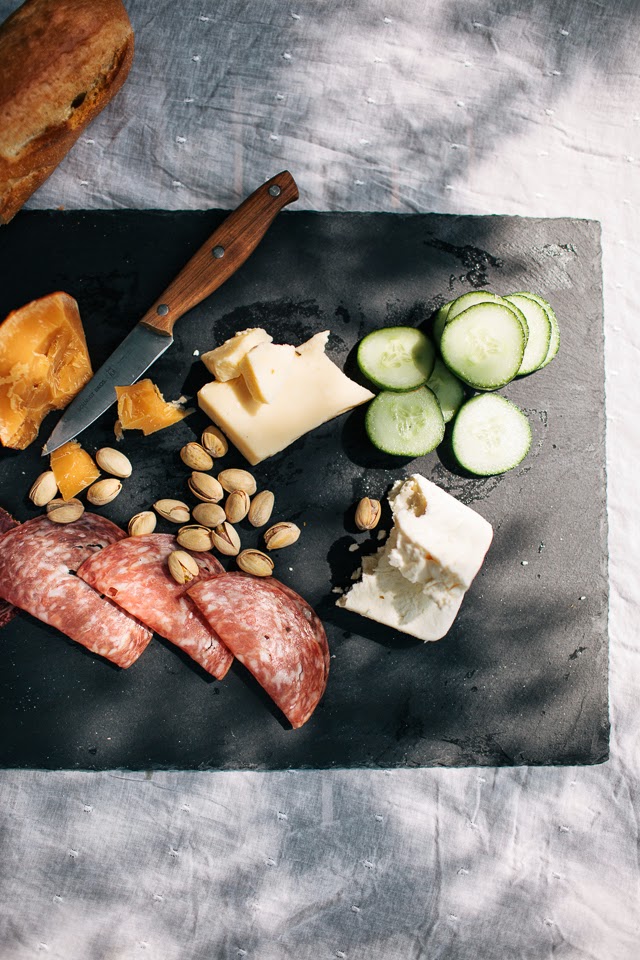 Entertaining // How to Build a Cheese Board