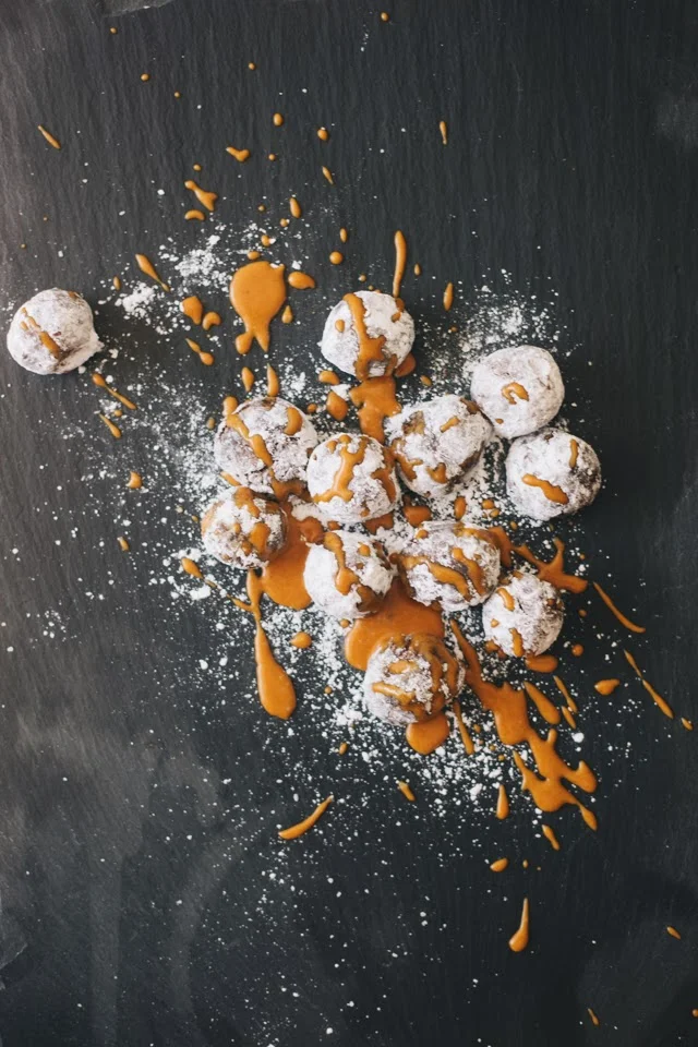 Eating In // Salted Caramel Brownie Bites