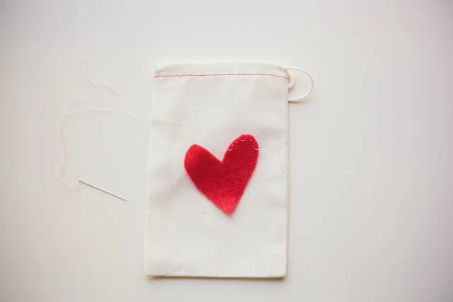 DIY // Heart Pouch + Gift Guide