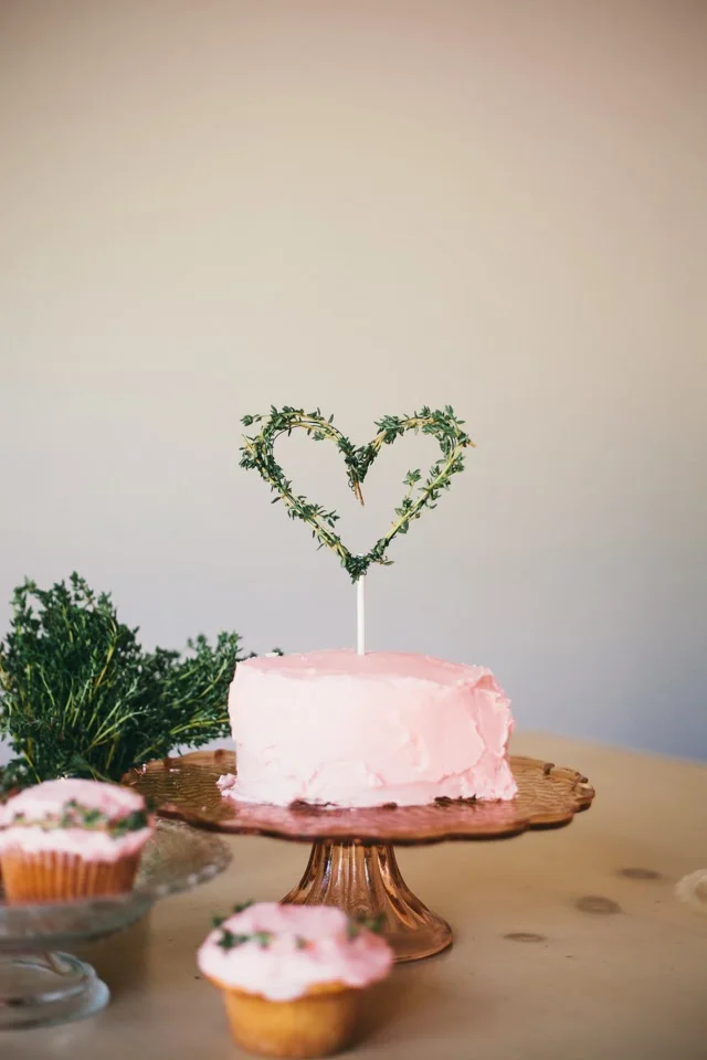 DIY // Valentine's Day Cake Topper