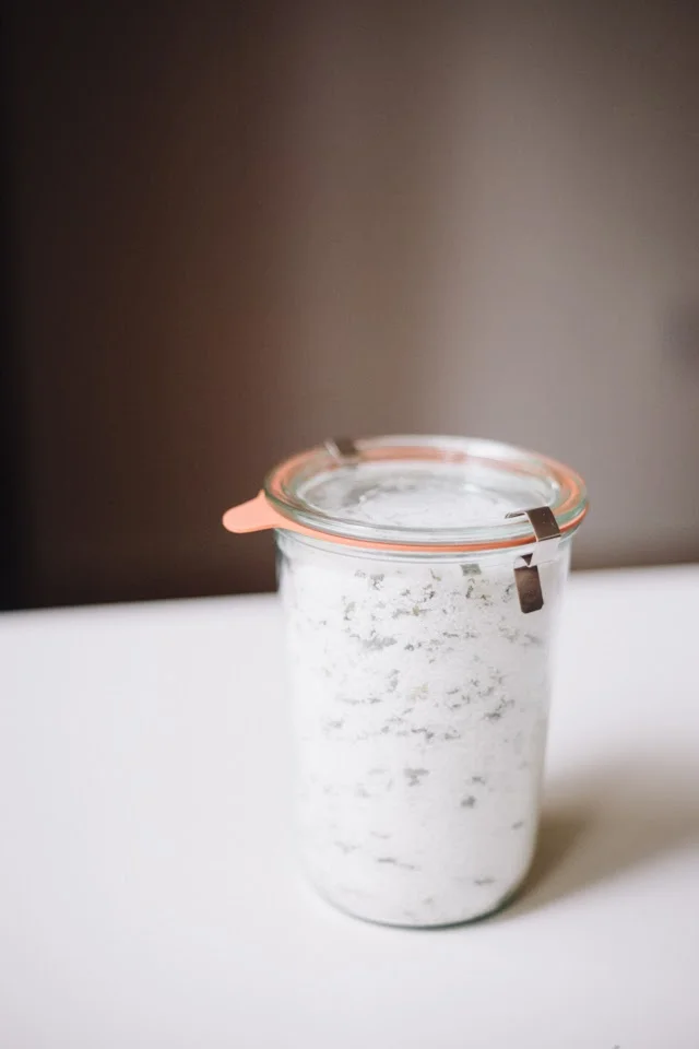 DIY // Sage & Thyme Infused Salt Favors