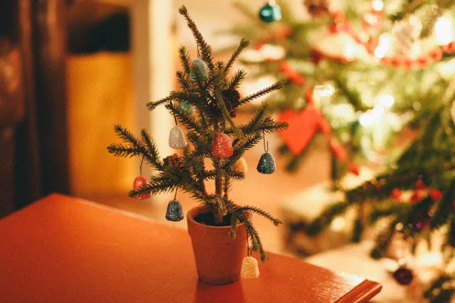 25 Days of Craftsmas: Gum Drop Ornaments