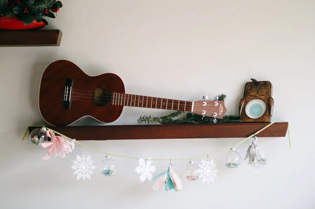 25 Days of Craftsmas: A Crafty Garland