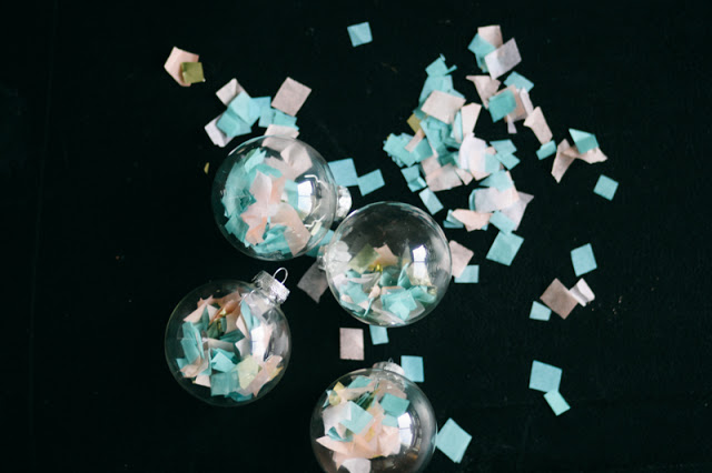 25 Days of Craftsmas: Confetti Bulbs!