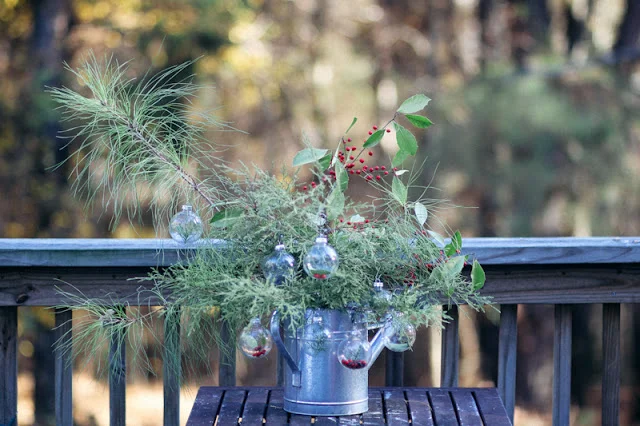 25 Days of Craftsmas: Natural Ornaments