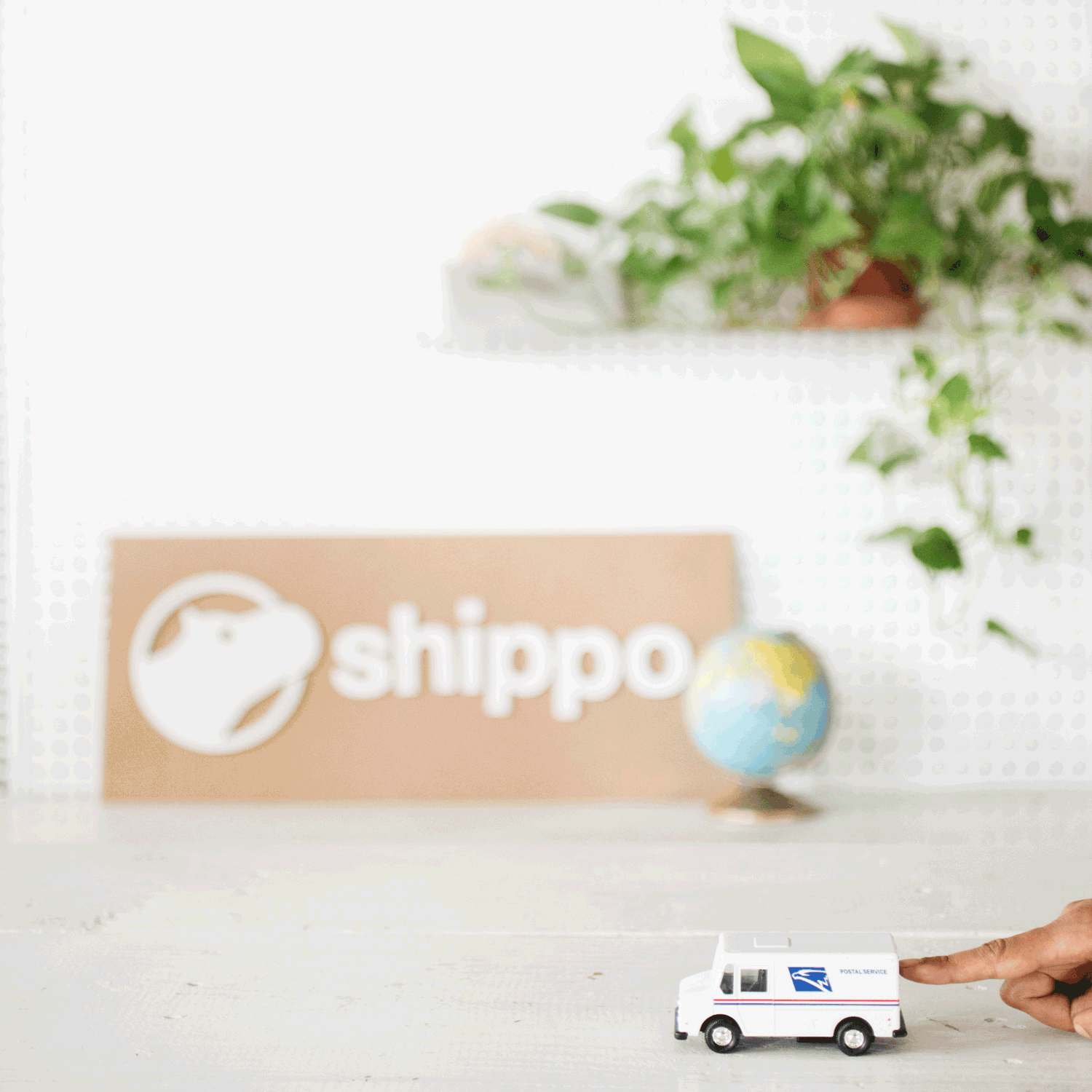 shippo_props_instagramGIF-slow.gif