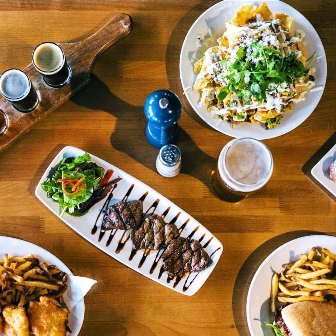 The perfect spread is waiting for you at Hop Social Grill! 💫 Start your week off right and join us this evening for dinner. Link in bio for reservations or to view the menu. ⁠
.⁠
.⁠
.⁠
#azfoodie #azfood #azrestaurant #azrestaurants #chandlerfoodie #