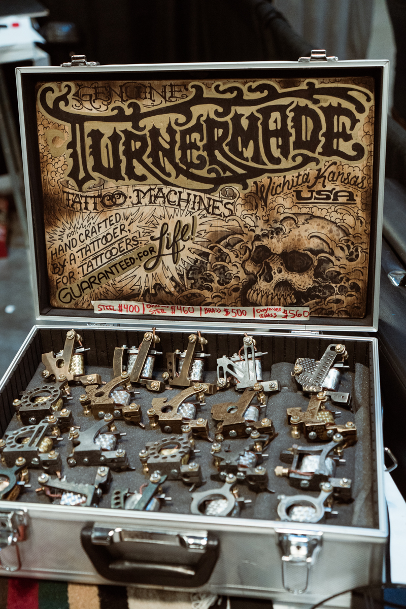  We fell in love with the detailed engravings on these Turnermade tattoo machines from Wichita, Kansas&nbsp; 