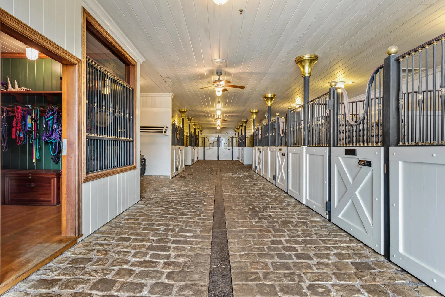 591676 Kohala Ranch Rd Waimea-large-037-31-A52A6480-1500x1000-72dpi.jpg