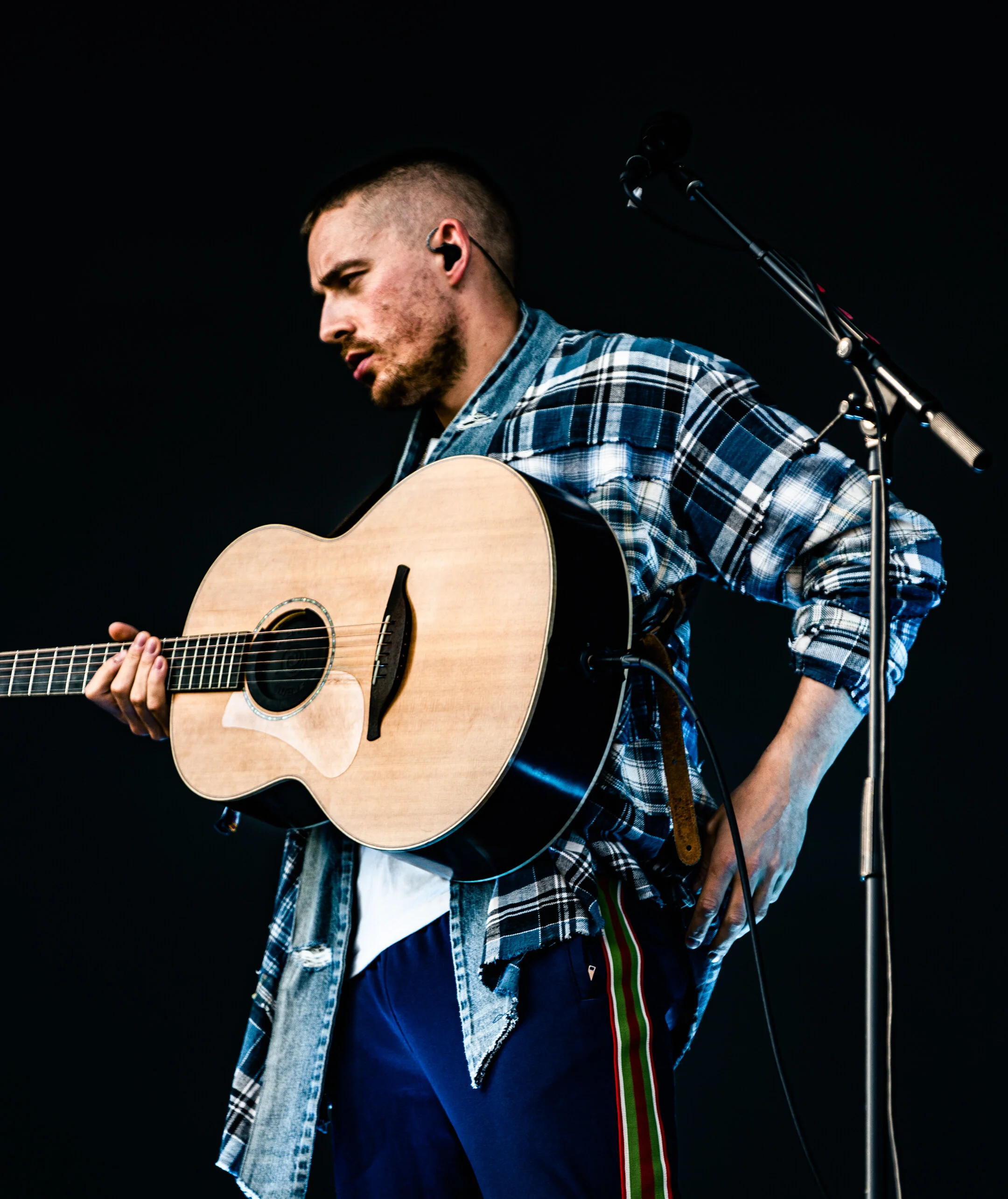 DERMOT KENNEDY