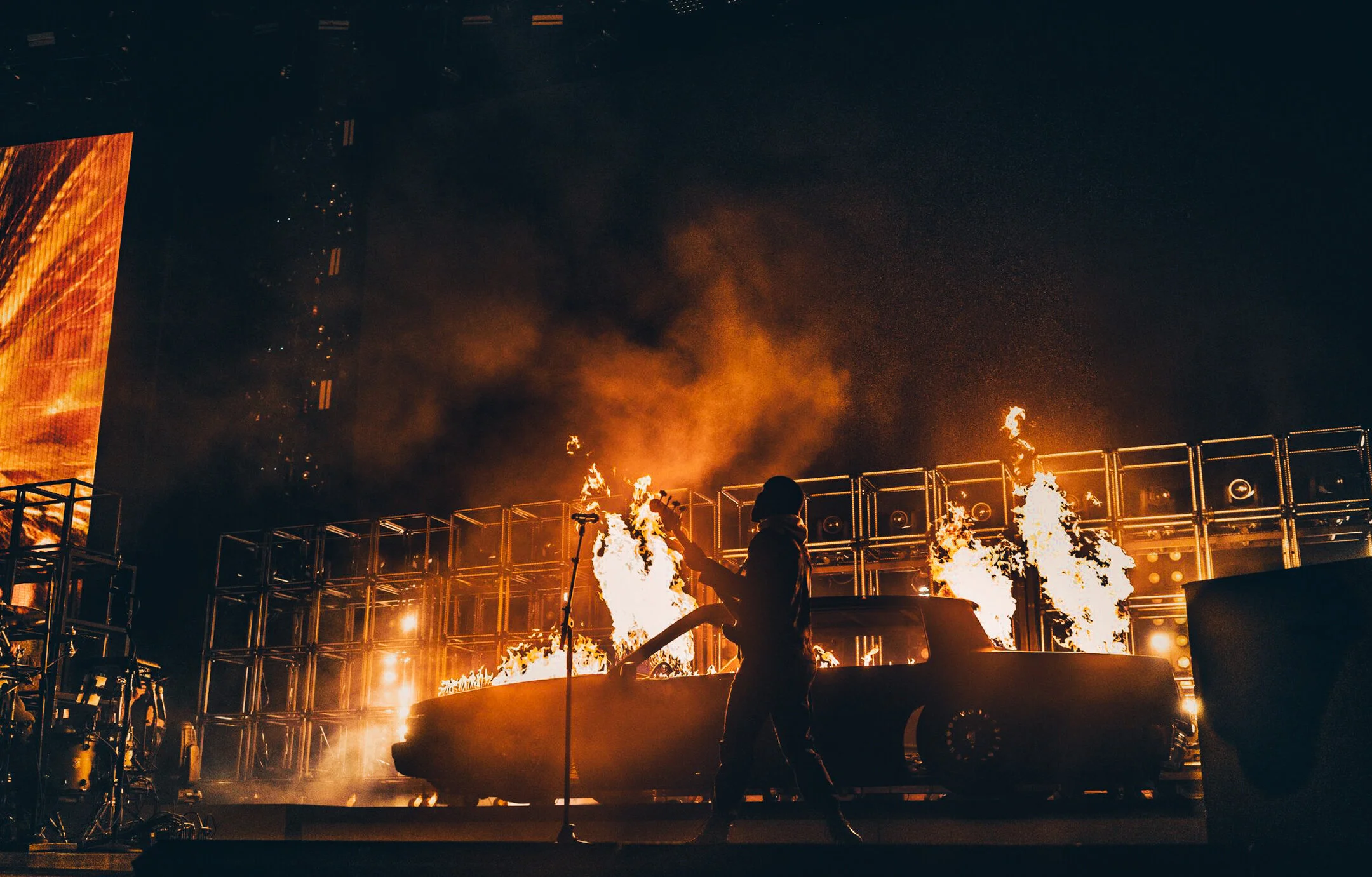 TWENTY ONE PILOTS