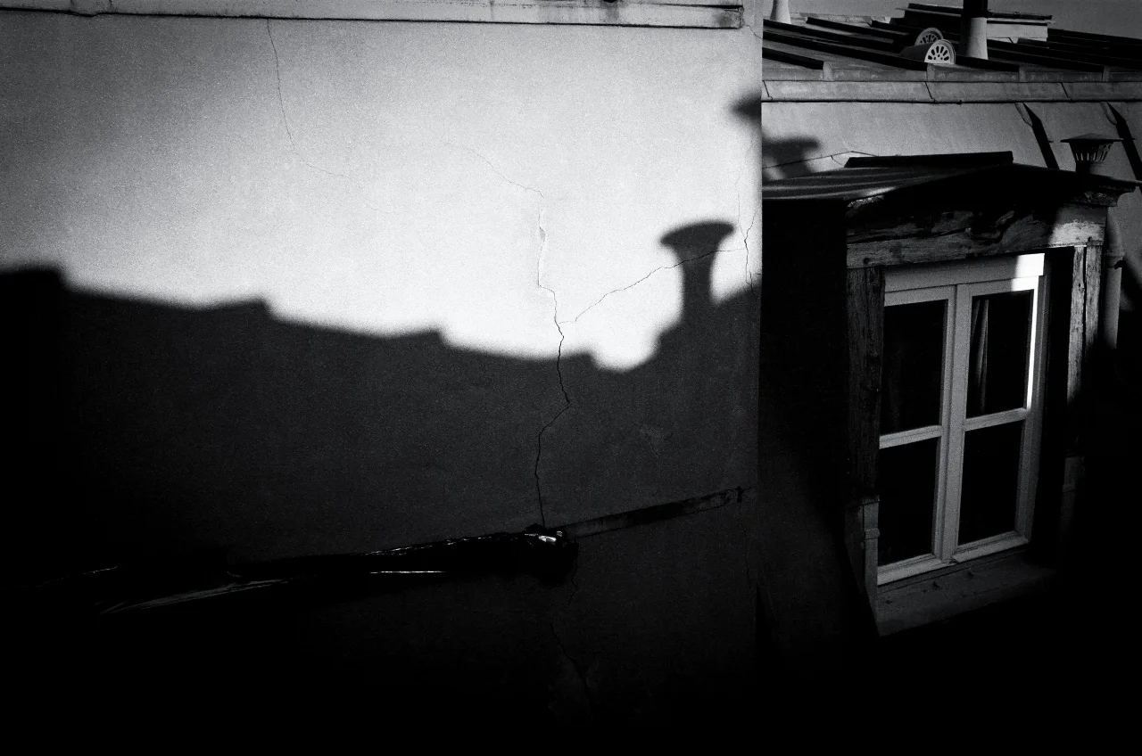 19 Black&White.jpg