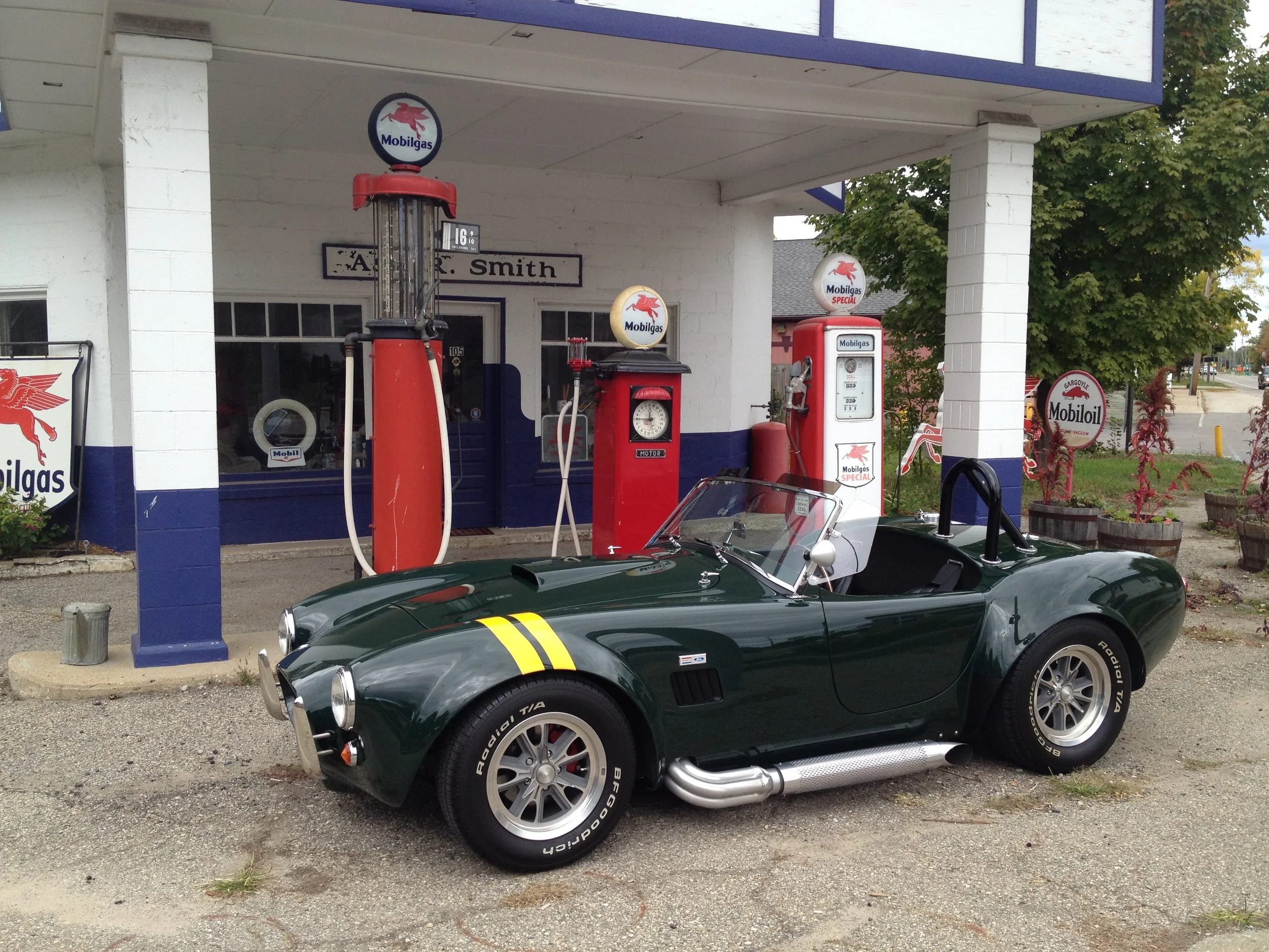 1966 AC Cobra Replica