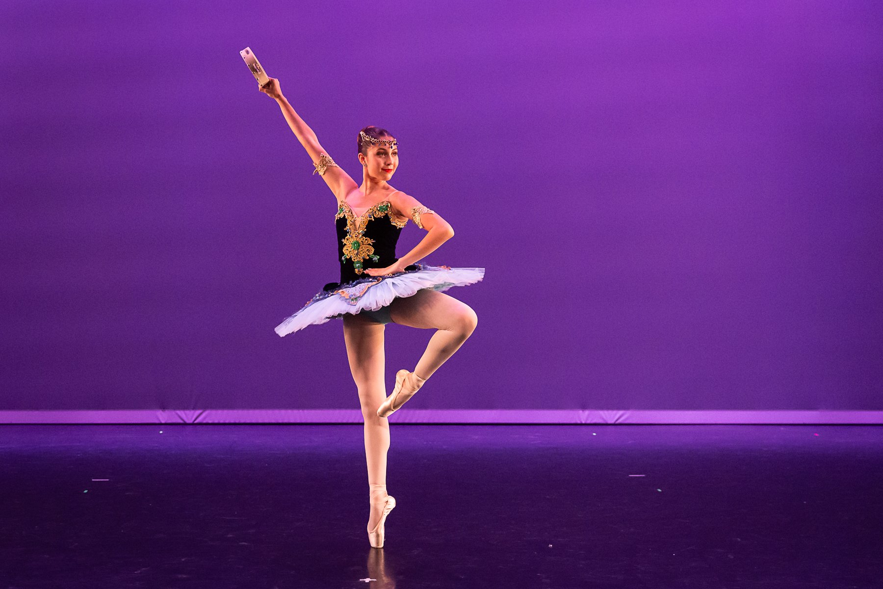 Vitacca Houston Studio Company Pointe Variation.jpg