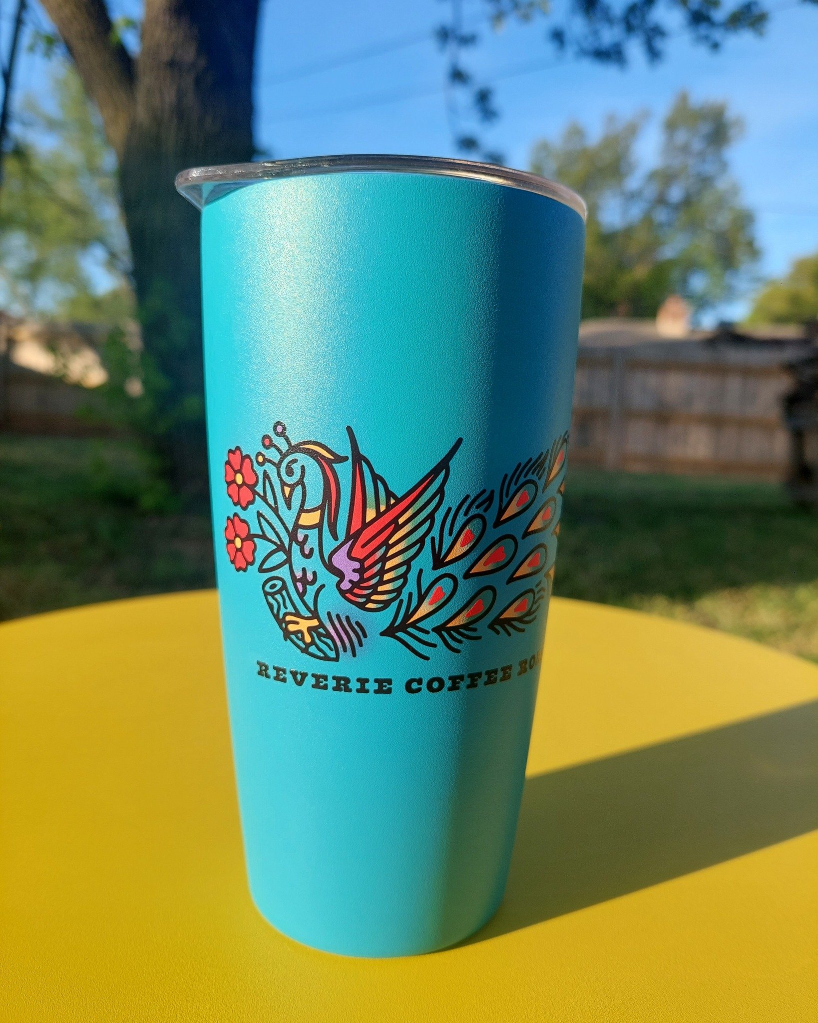 EARTH DAY SPECIAL

Go green or go home! Today only, if you buy one of our 16oz Percy Peacock tumblers, we will fill it with your latte of choice (hot OR iced)!

 #caffeine #caf&eacute; #drinkcoffee #coffeeroasters #espresso #latte #coffeetime #milk #