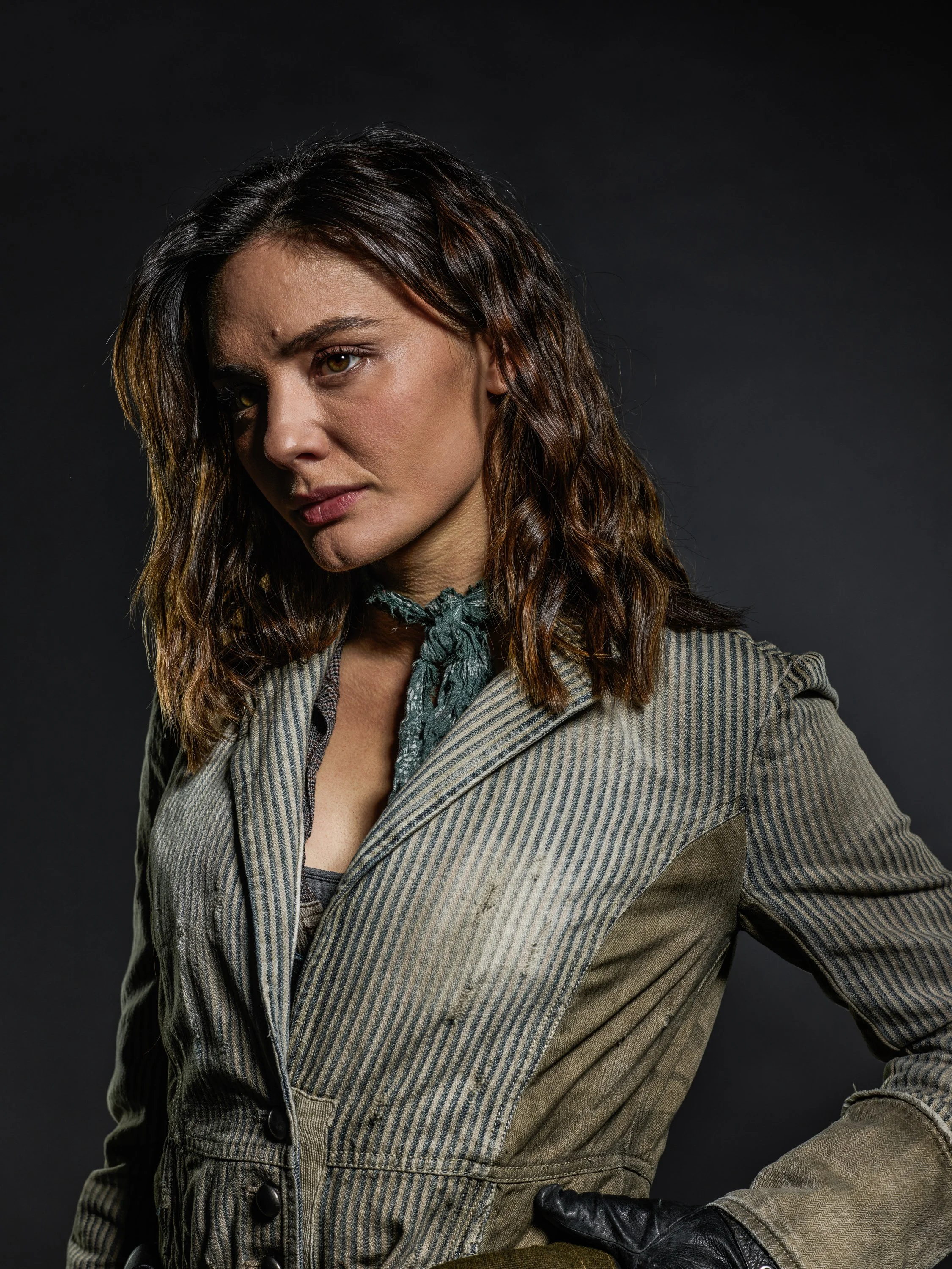  Christine Evangelista as Sherry - Fear the Walking Dead _ Season 8, Gallery - Photo Credit: Brendan Meadows/AMC 