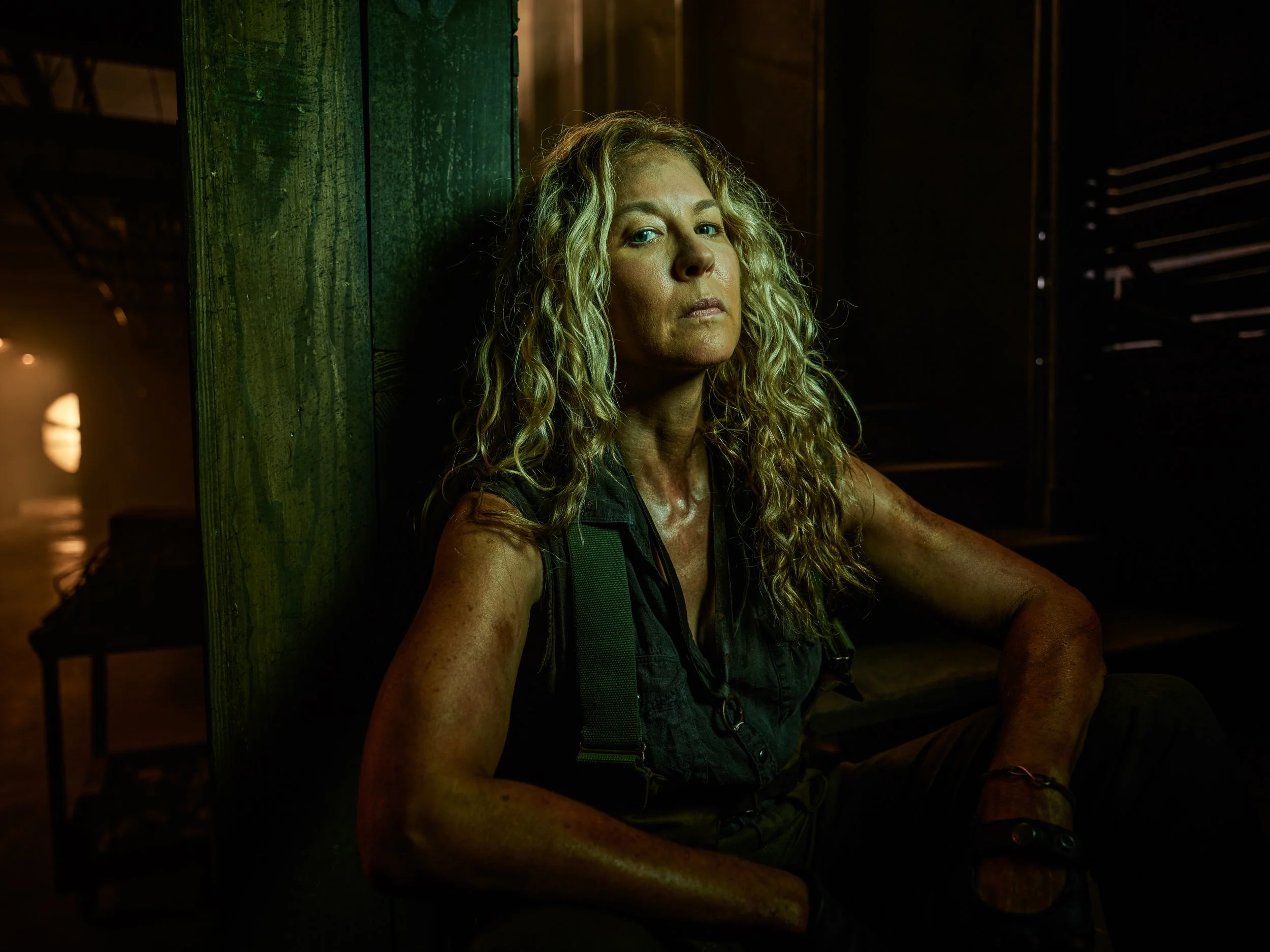  Jenna Elfman as June - Fear the Walking Dead _ Season 8, Gallery - Photo Credit: Brendan Meadows/AMC 