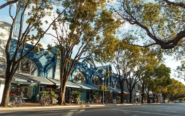 coconut-grove-main-hwy-1440x900_Small.webp