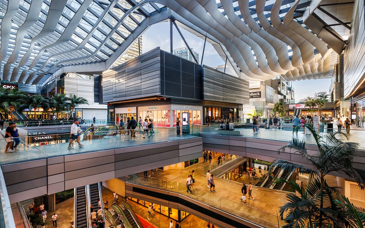 Brickell_City_Centre_Interior_2026_SV_1440x900_B2D49E5A-DBB3-447D-701D521859515C3C-b2d49a6bcbebd9e_b2d4a4e6-0b94-8e45-1f2f08223fbf95ac.jpg