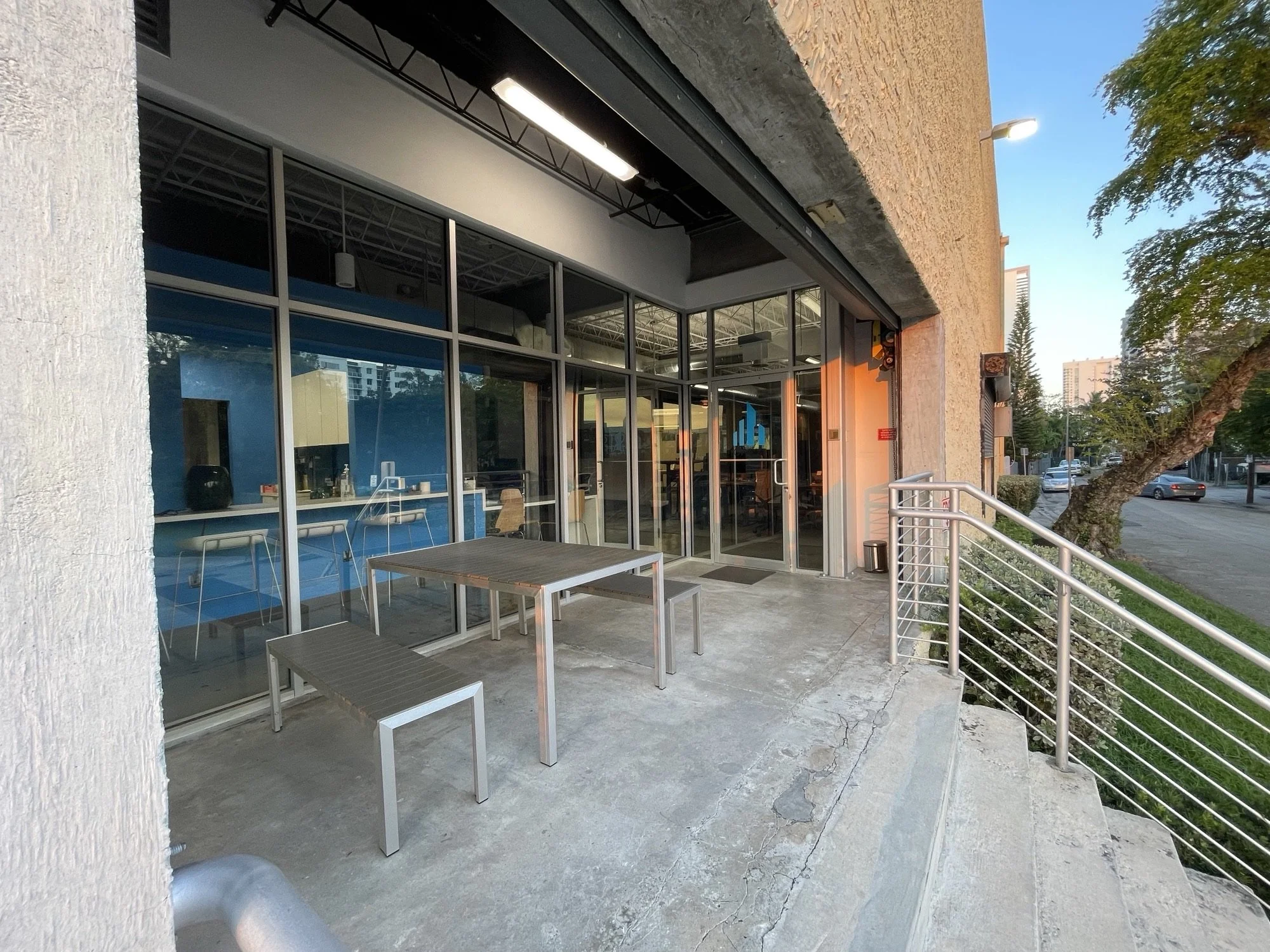 09-outdoor-patio.jpg