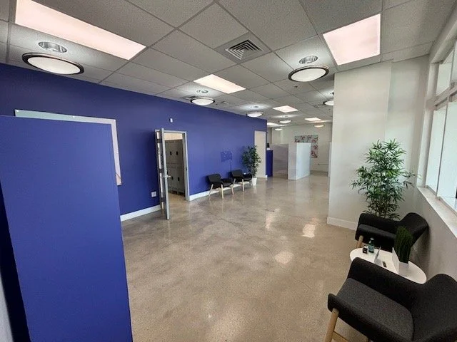 05-interior-open.jpg