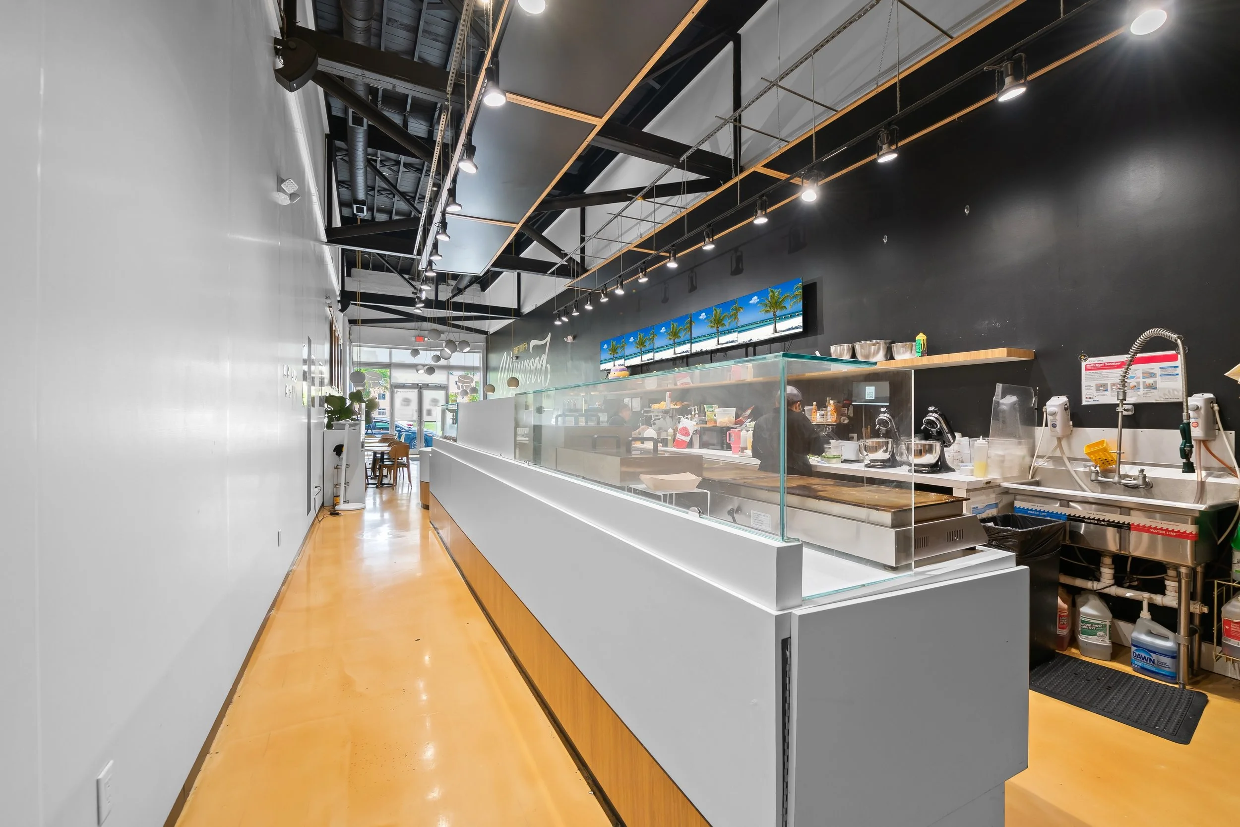 09-unit-103-cafe-interior.jpg