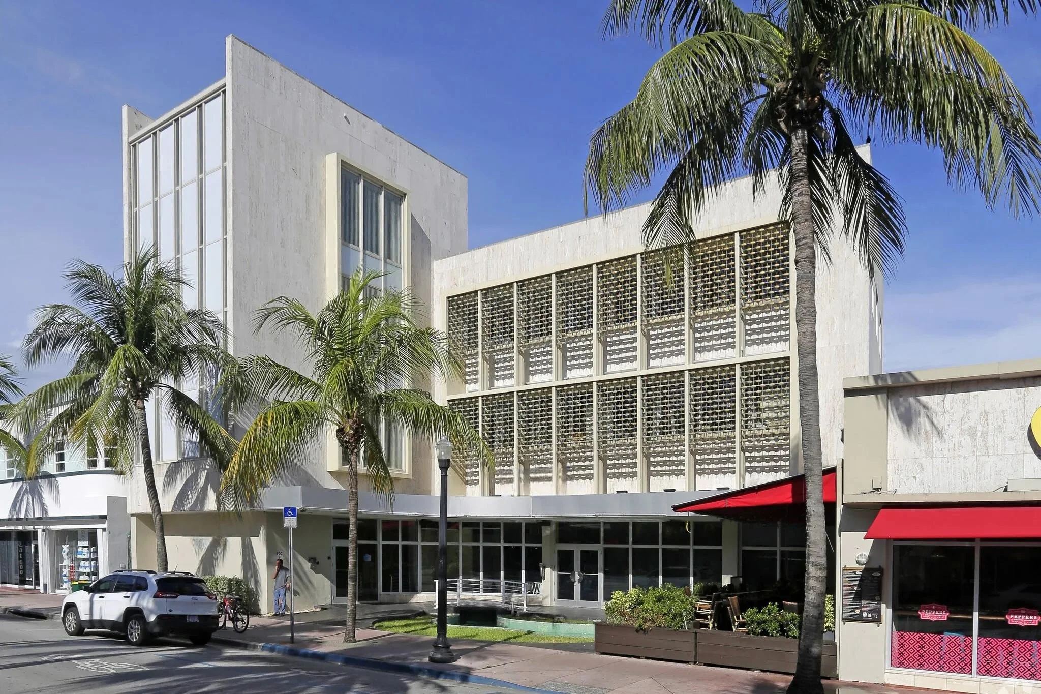 Washington Avenue Covered Land And Value Add Opportunity