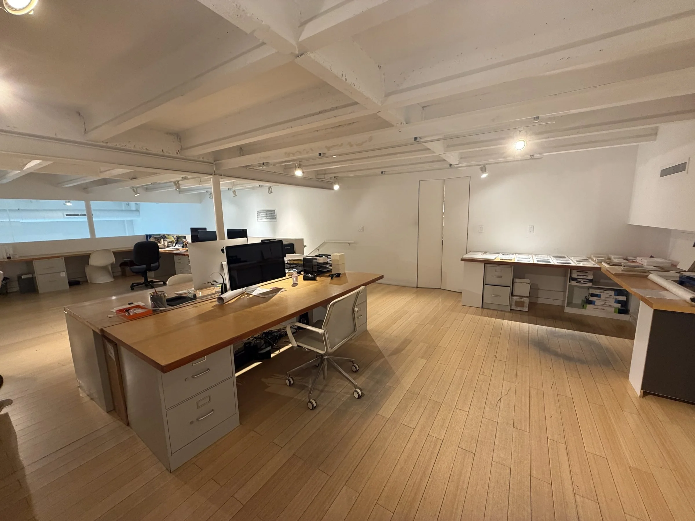09-interior-second-floor-office.jpg