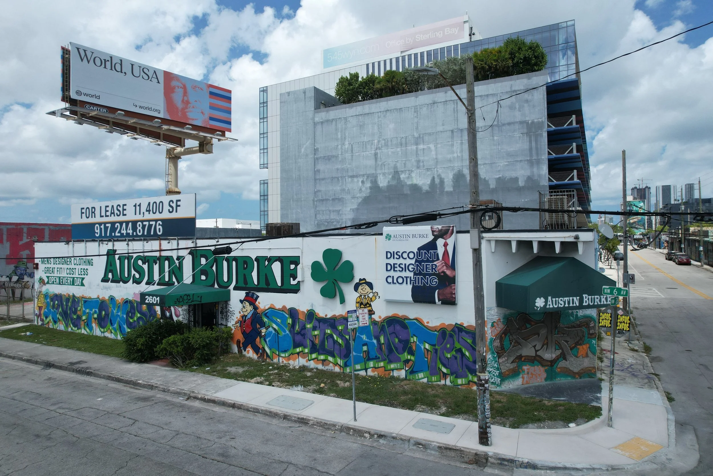 05-billboard-and-west-elevation.jpg