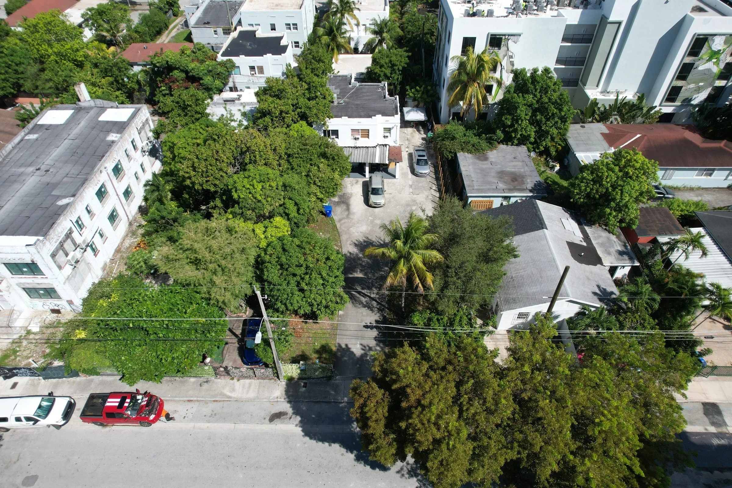 03-aerial-triplex-and-yard.jpg
