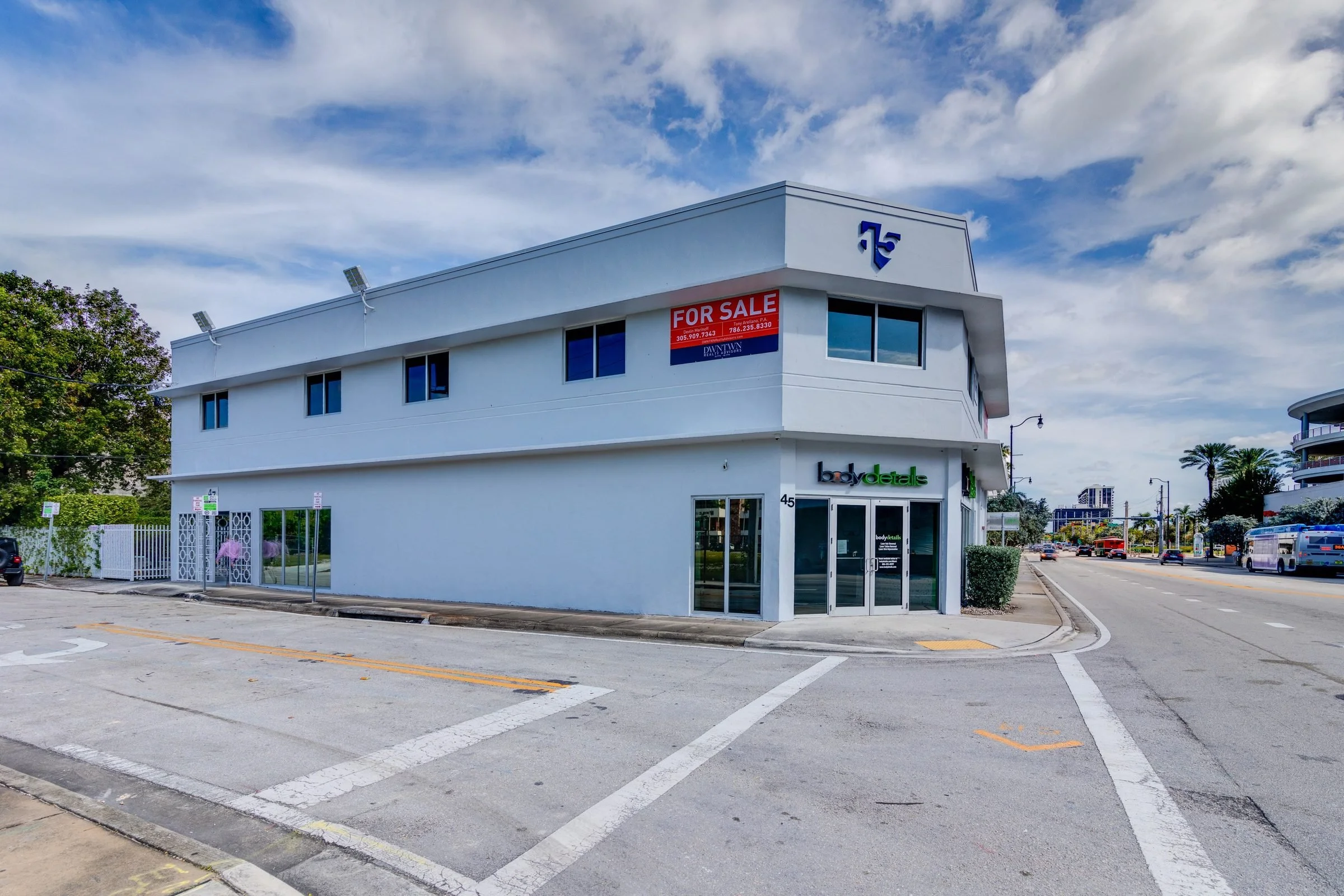 03-ne-36th-street-frontage.jpg