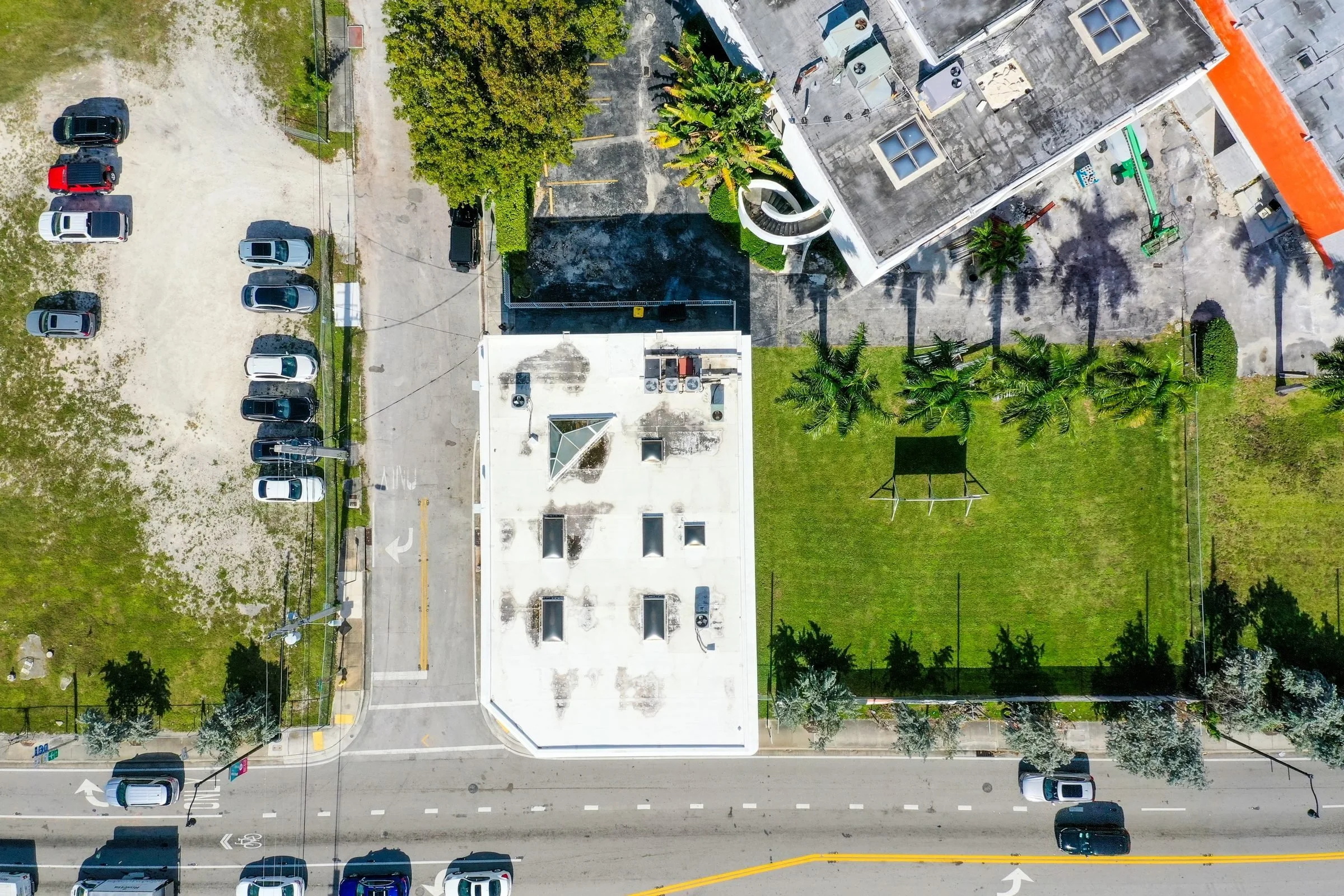 06-overhead-aerial-site-and-parking.jpg
