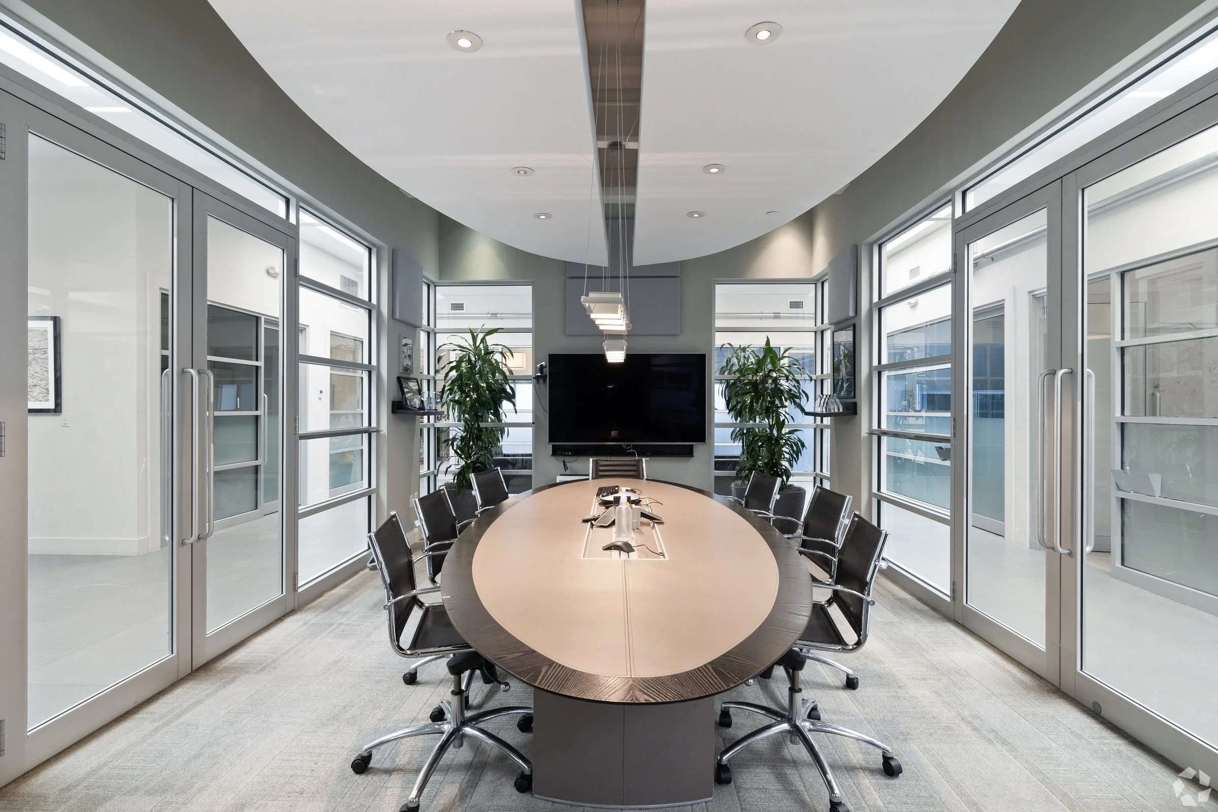 09-second-floor-boardroom.jpg