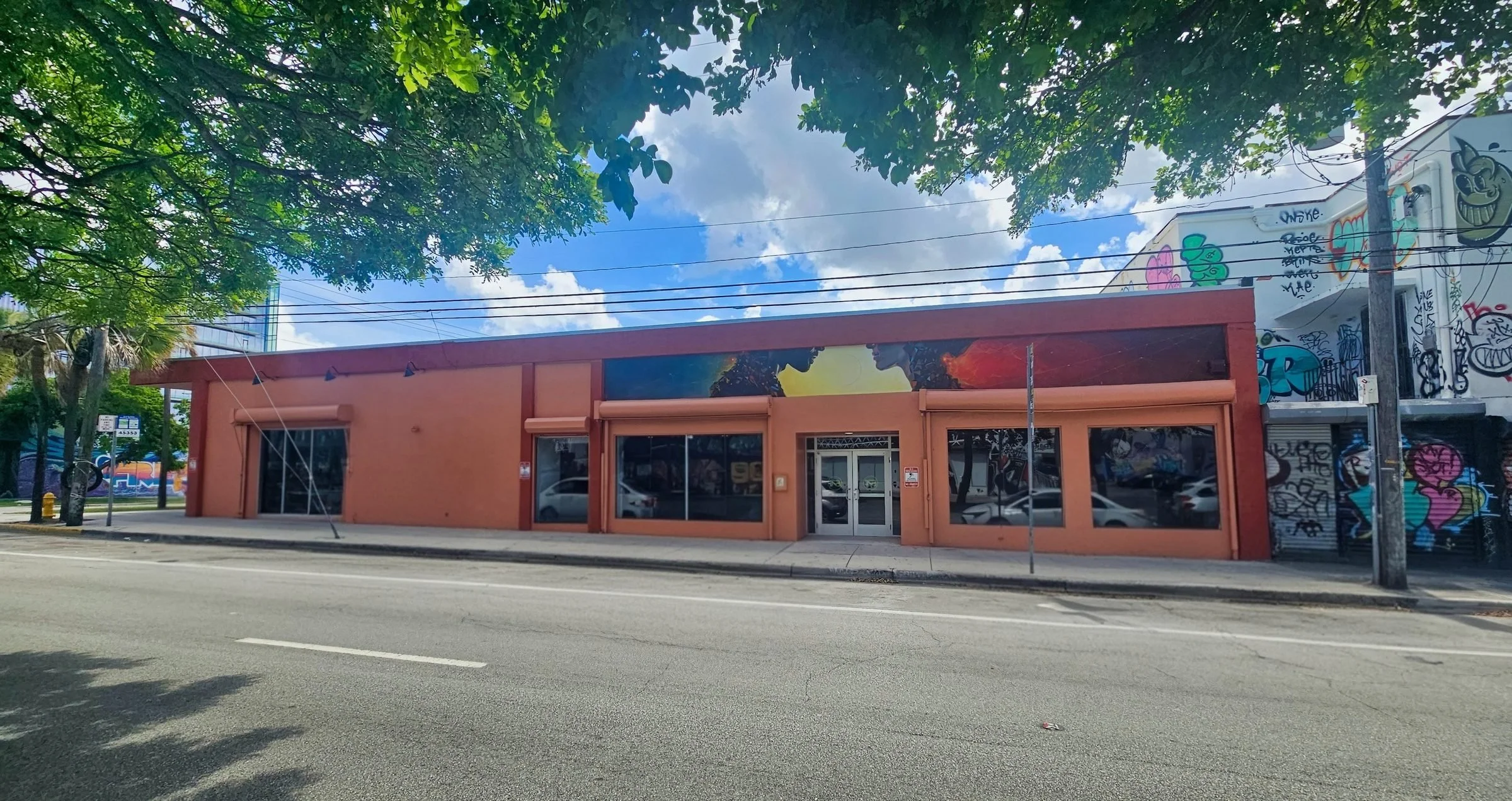 01-exterior-nw-5th-ave-frontage.jpg