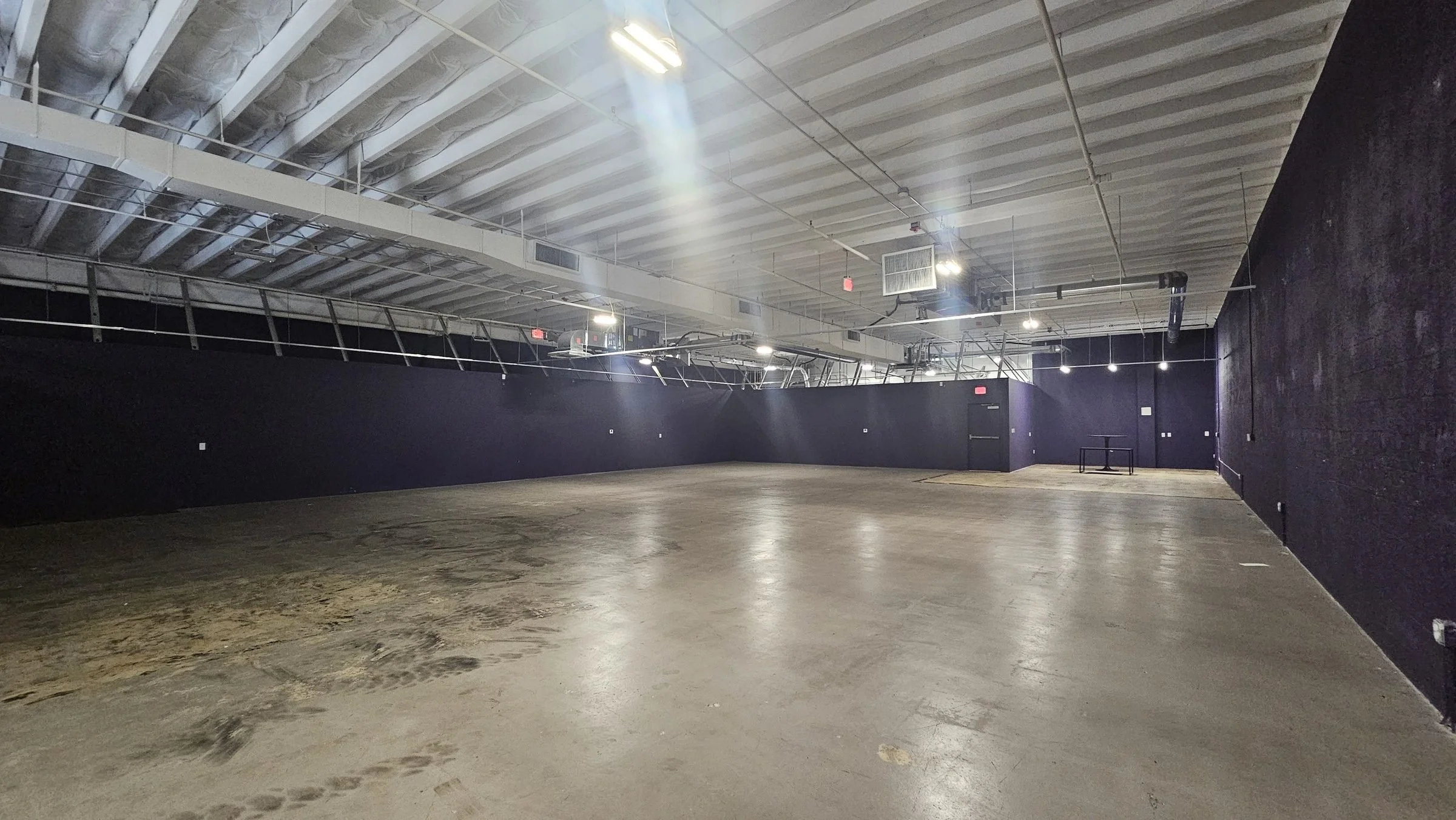 07-interior-open-showroom.jpg