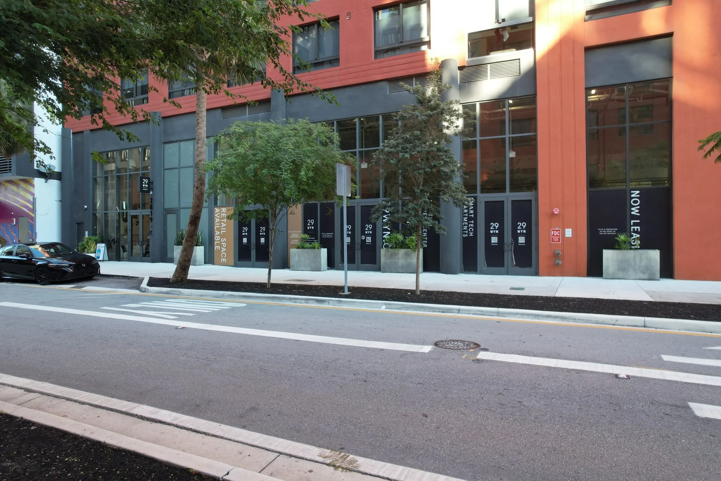 05-retail-bays-now-leasing.jpg