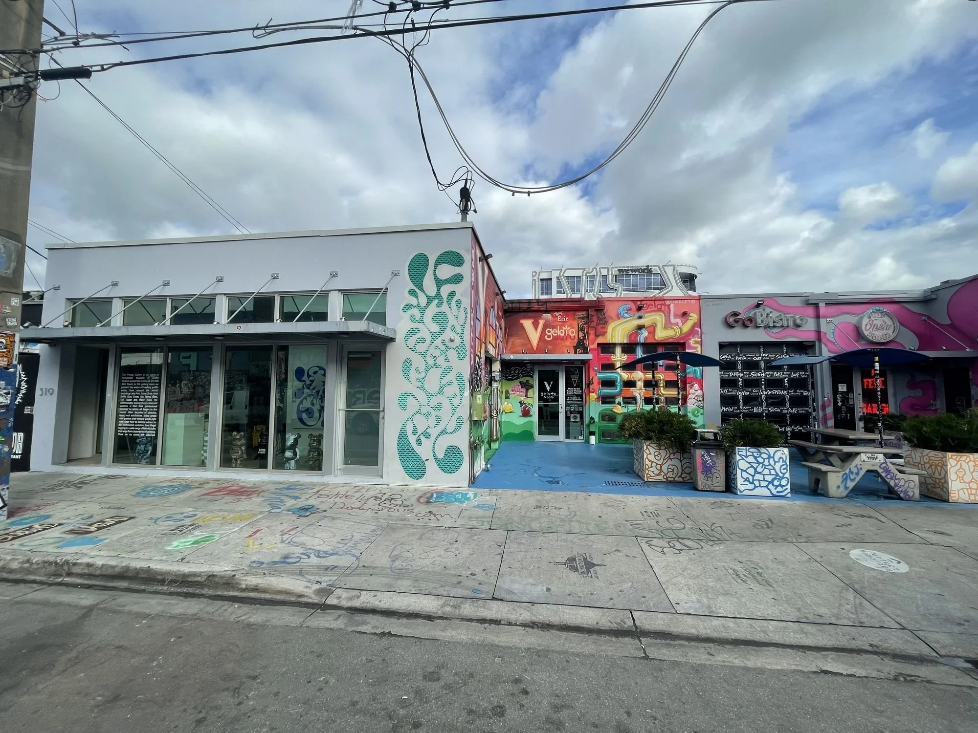 01-building-exterior-nw-25th-street.jpg