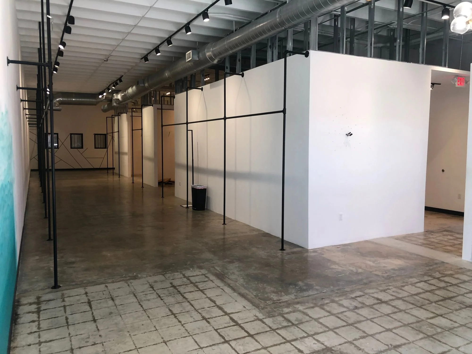 06-interior-toward-storefront.jpg