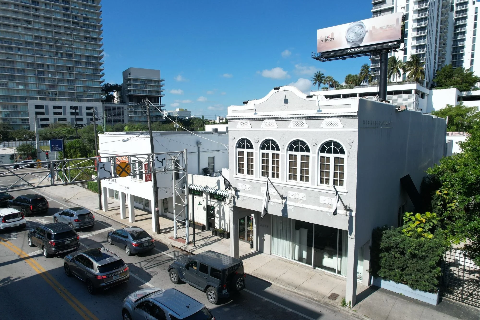 03-storefront-across-ne-2nd-ave.jpg