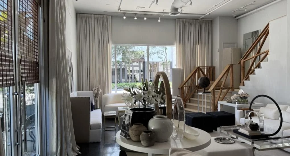 06-showroom-interior-toward-garden.jpg
