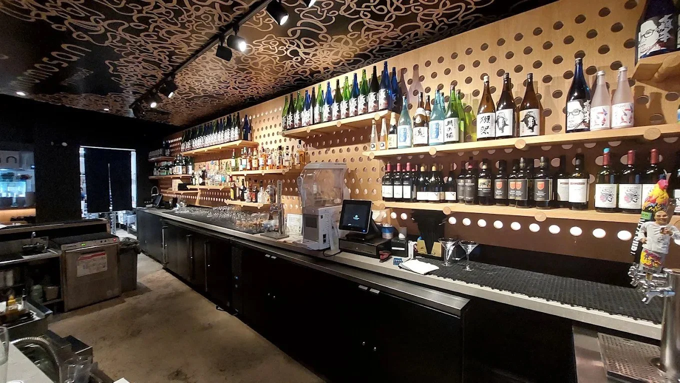 05-bar-spirit-shelving.jpg